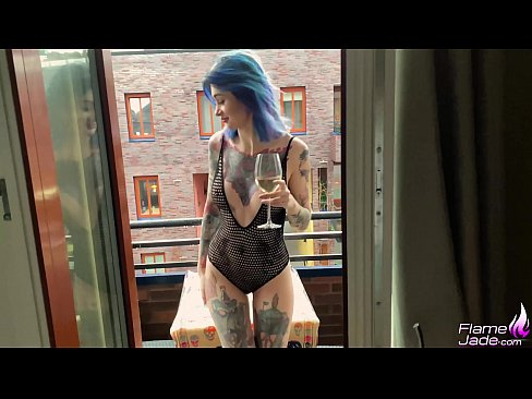 ❤️ Ragazza tremenda chì succhia cù una bocca è cazzo appassionatamente sottu à u celu apertu ❤️❌ Video anale à co.redporn-tv.ru